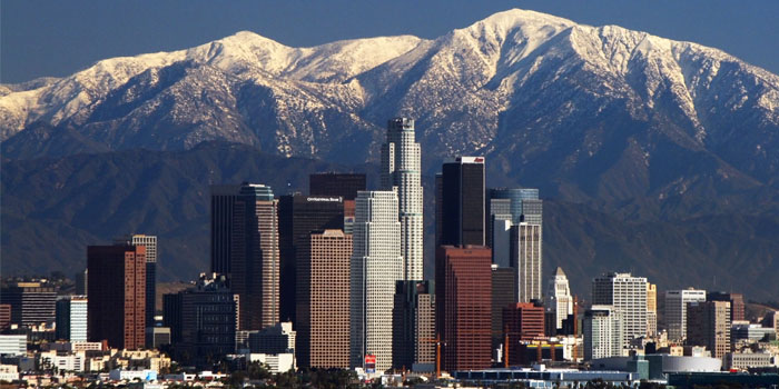 Los Angeles California mountain skyline