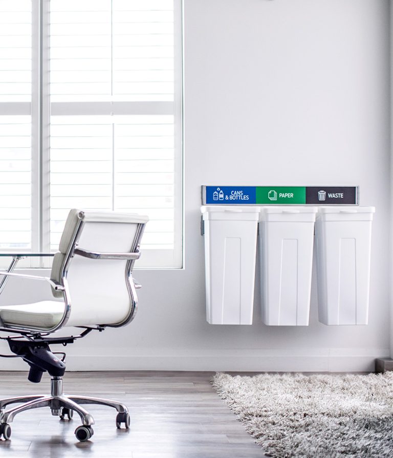 Rise-Series_Triple_White_Office