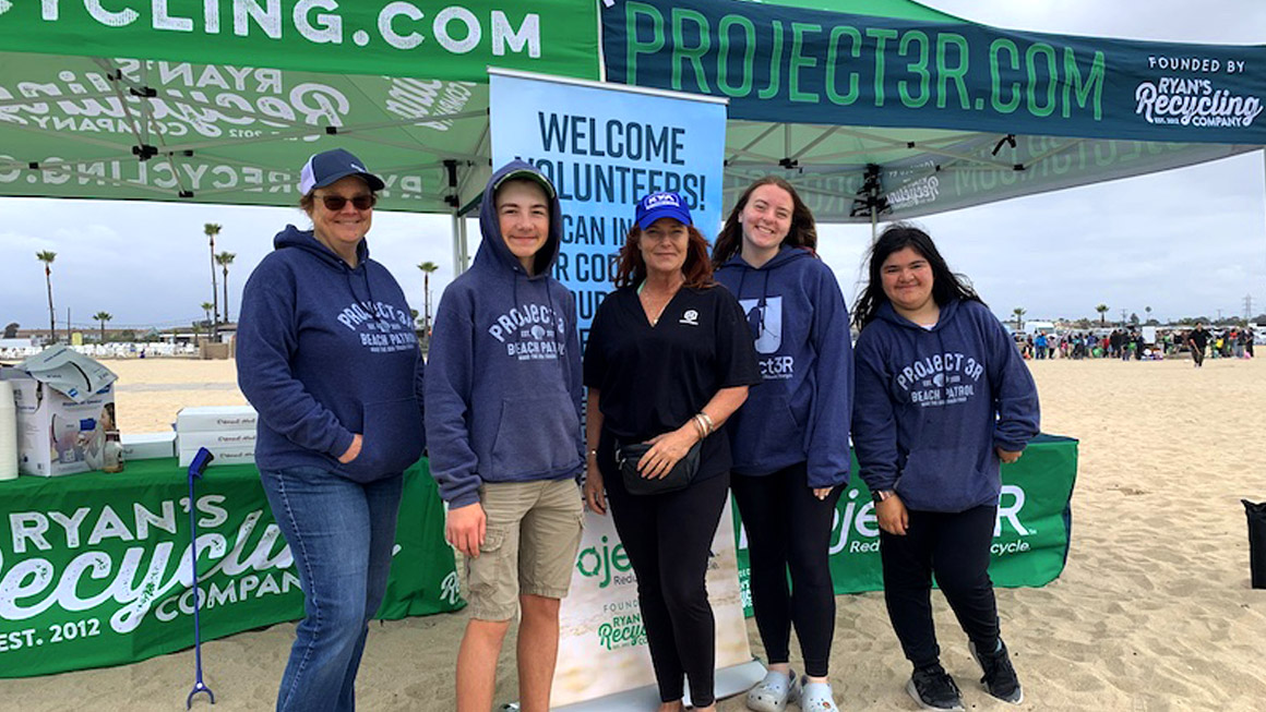 Ryan-Hickman-Beach-Cleanup